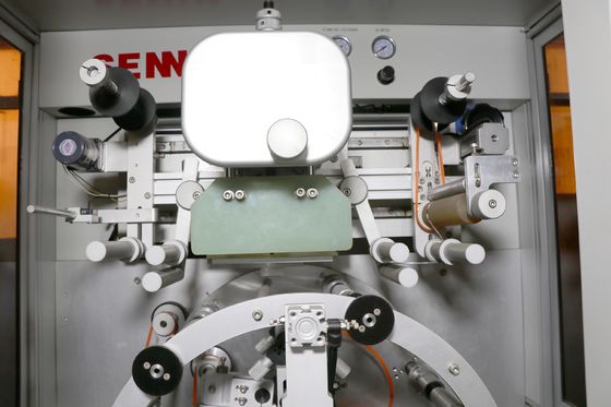 Vollautomatische Heißprägemaschine für Flaschen 3000 Stück/Std.