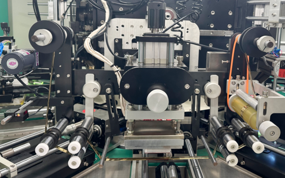 2-6 Farben 45 Stk./Min. Behälter CNC-Automatische Druckmaschine SRS1039