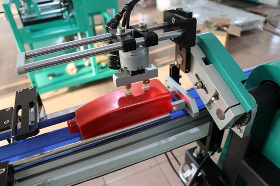 250X150mm 2000pcs/Hr Digital Folien-heiße Aushaumaschine für runde Behälter